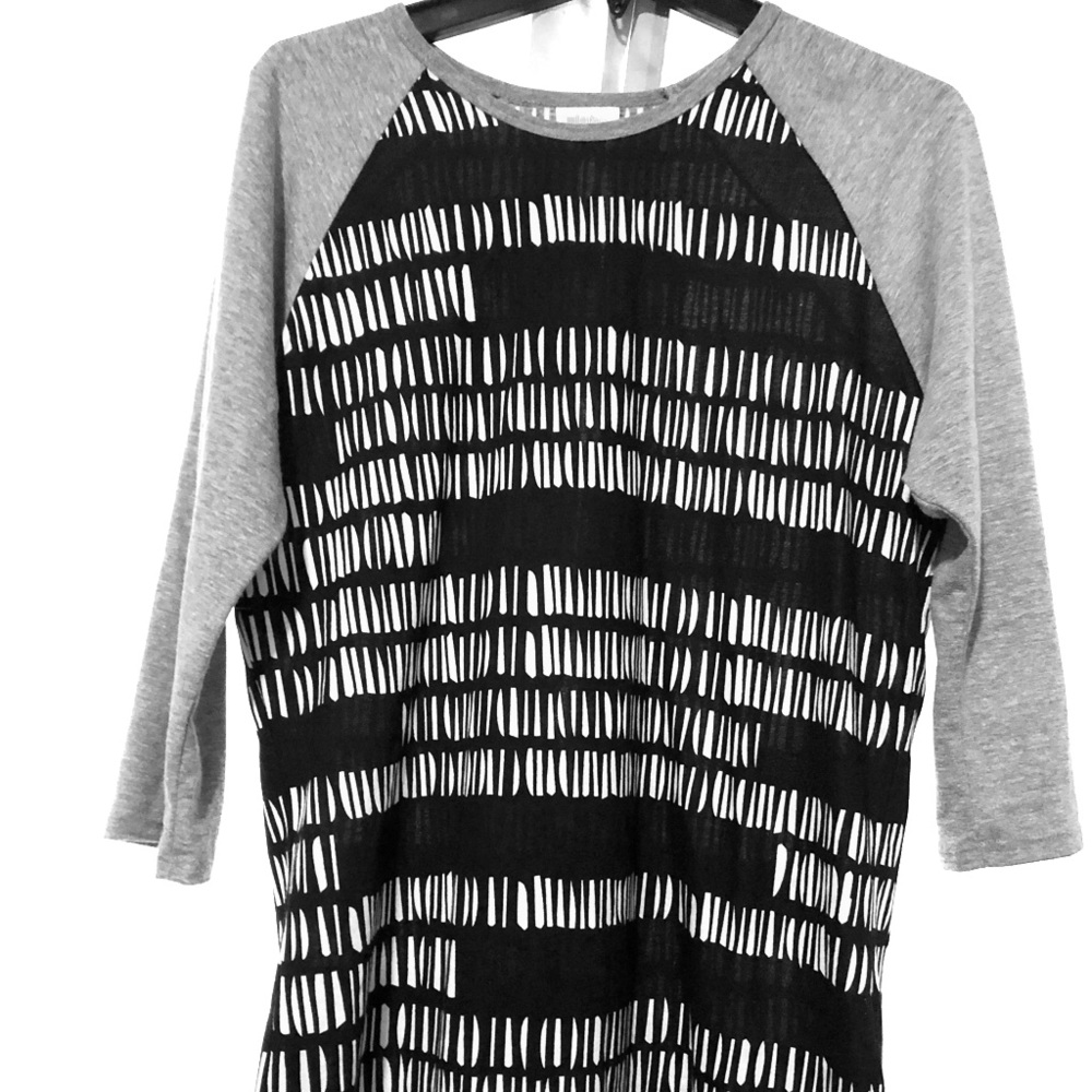 LuLaRoe 3/4 sleeve shirt